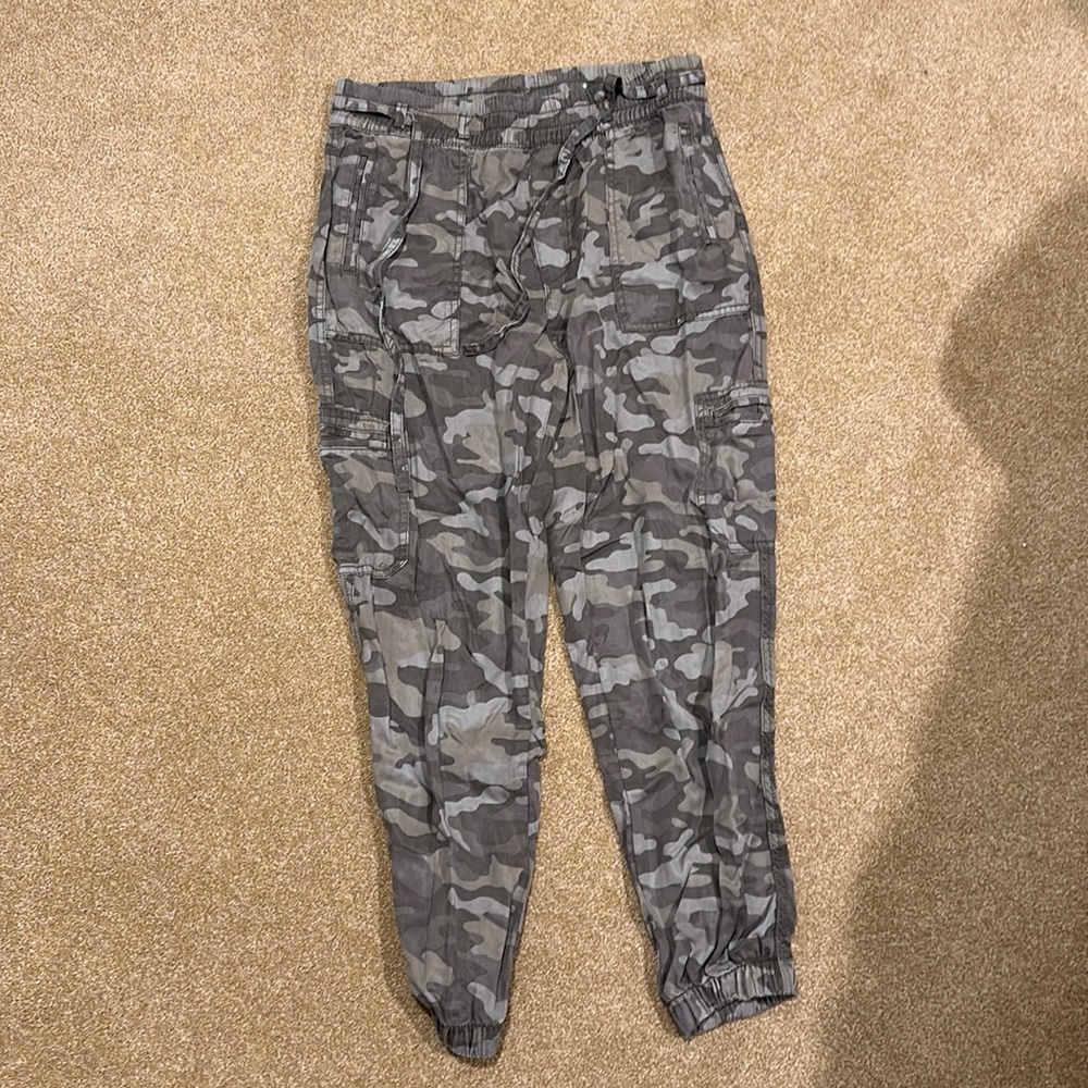Camouflage cargo pants from American Eagle